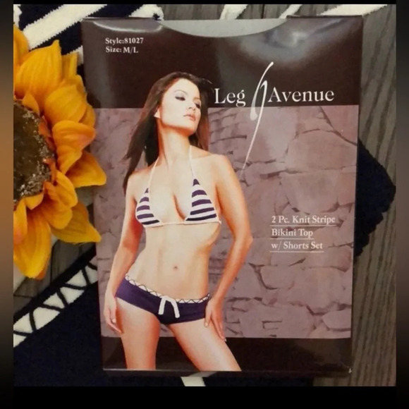 🦋B2G1🦋LEG AVENUE 2Pc Striped Knit Bikini Set MEDIUM/LARGE NWT - Picture 9 of 11